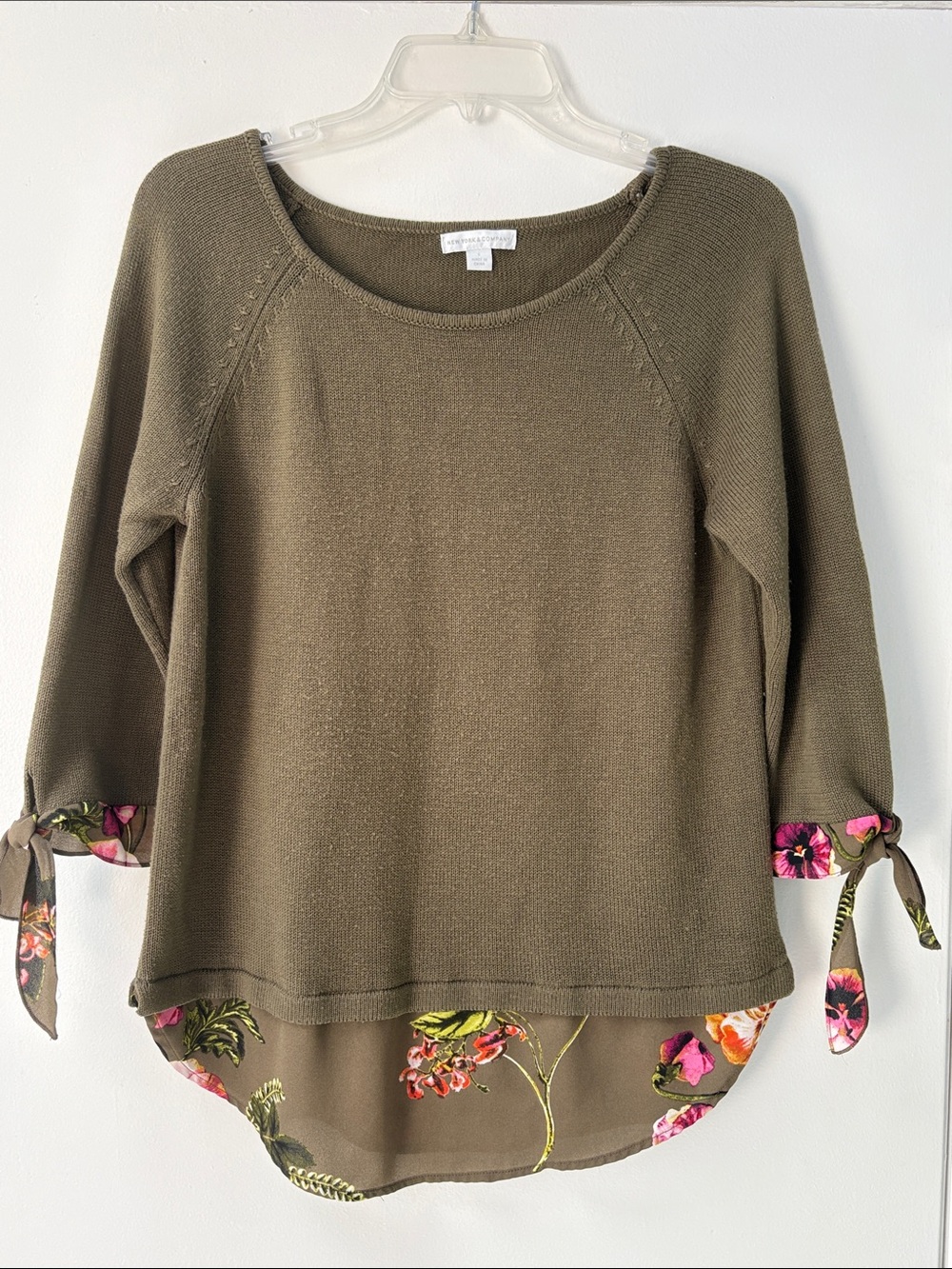 New York & Company Olive Mixed Media Sweater Floral Chiffon Trim Sleeves Top S !